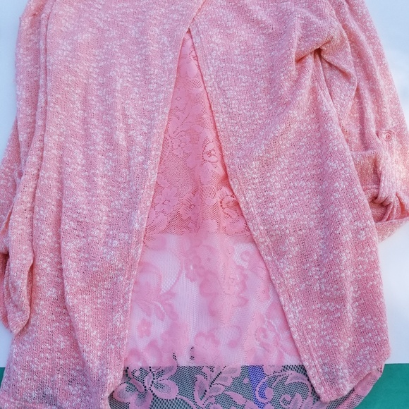 Pink top - Picture 3 of 3